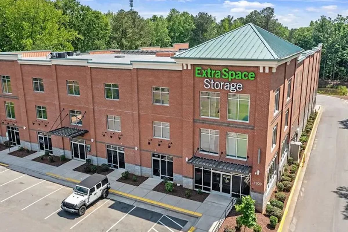 Extra Space — Holly Springs, NC